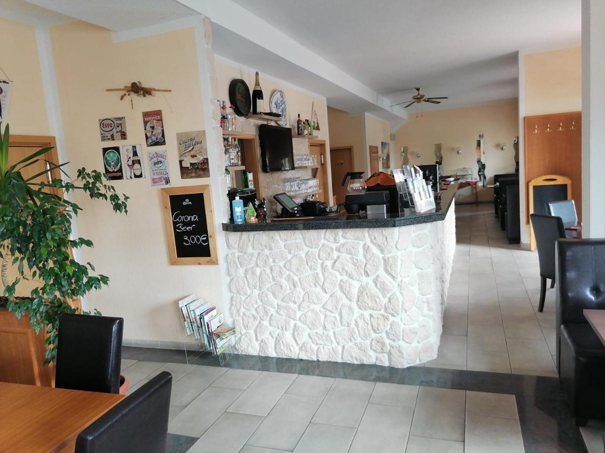 Pension Kuehnauer Hof Dessau-Rosslau Екстер'єр фото